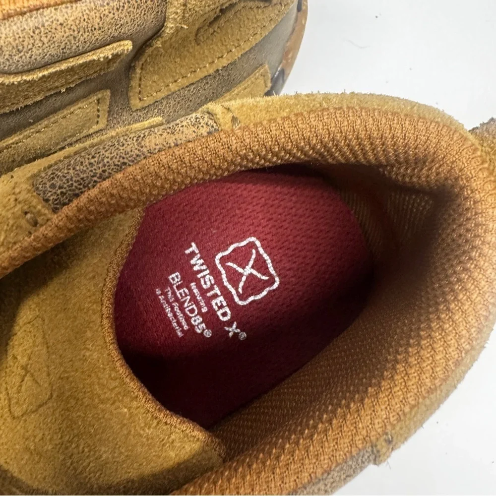 Twisted X child Brown and Tan Chukka Boots size 5M NWT